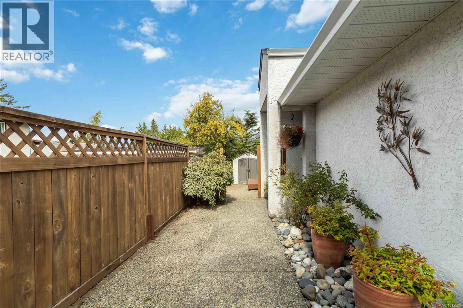 6598 Felderhof Rd, Sooke