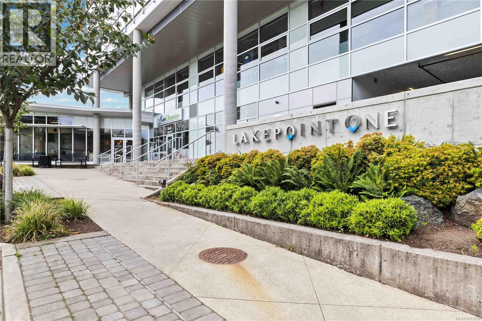 310 1311 Lakepoint Way, Langford