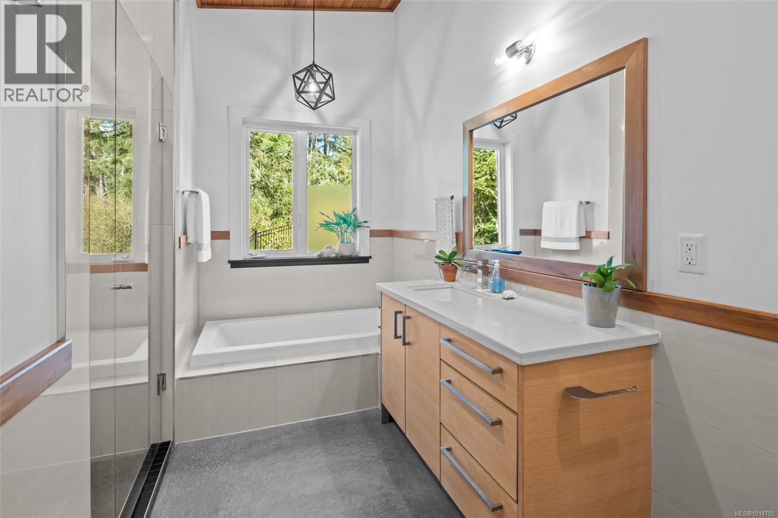 2405 Carpenter Rd, Sooke