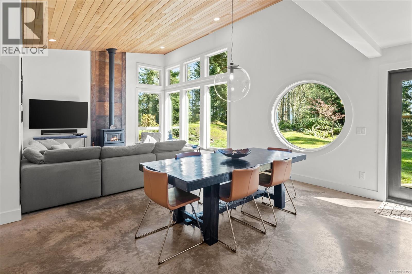 2405 Carpenter Rd, Sooke