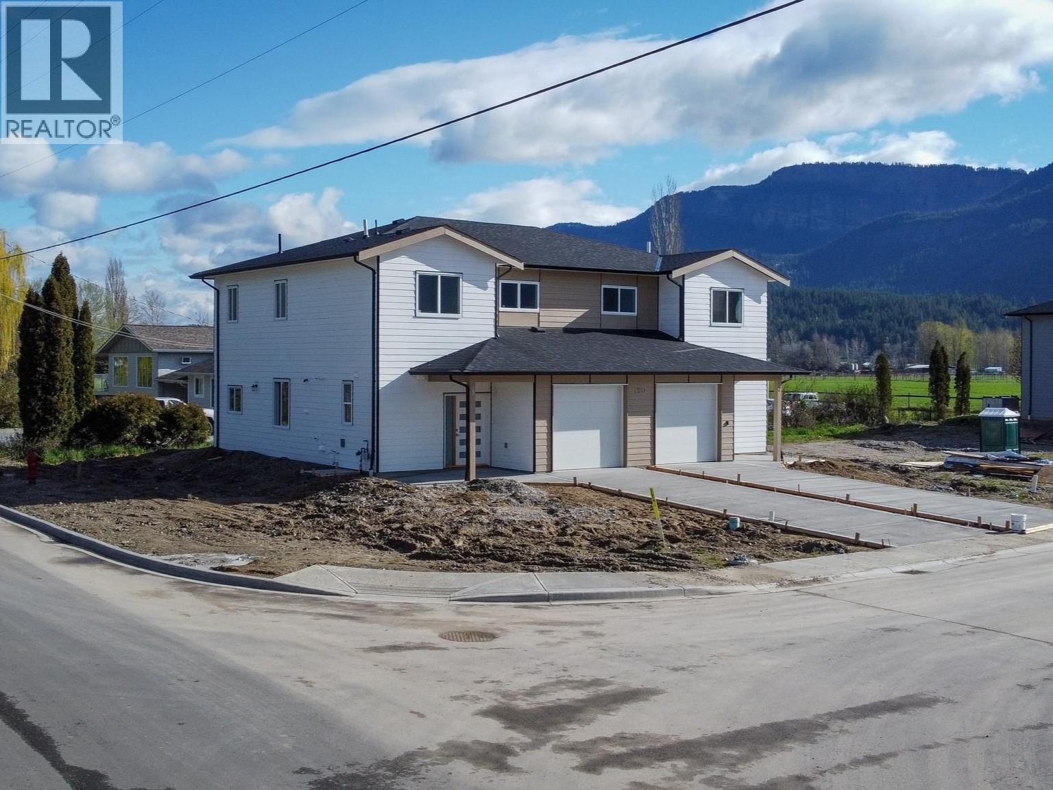  2241 Heitman Street, Enderby