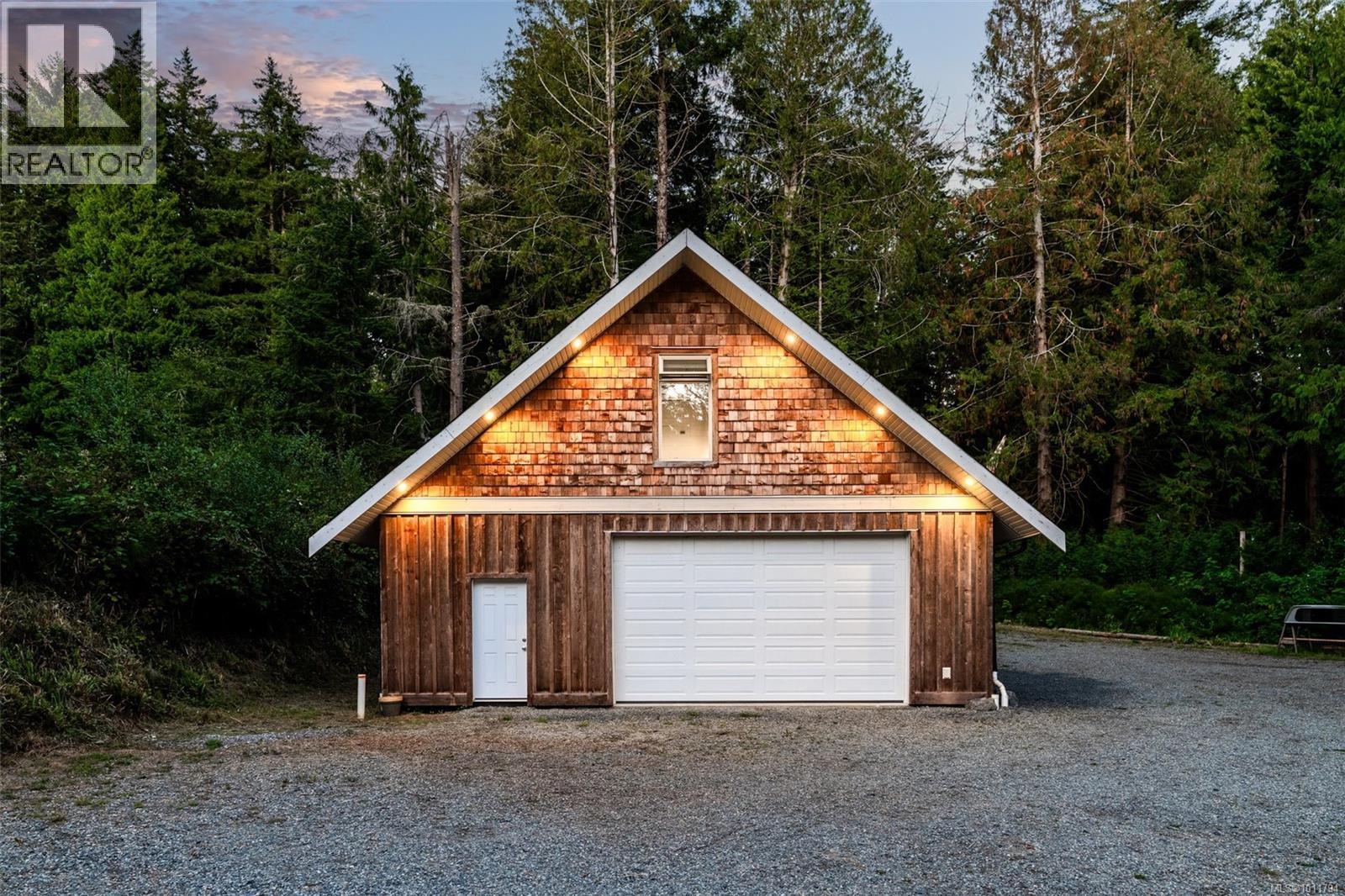 2845 Woodhaven Rd, Sooke