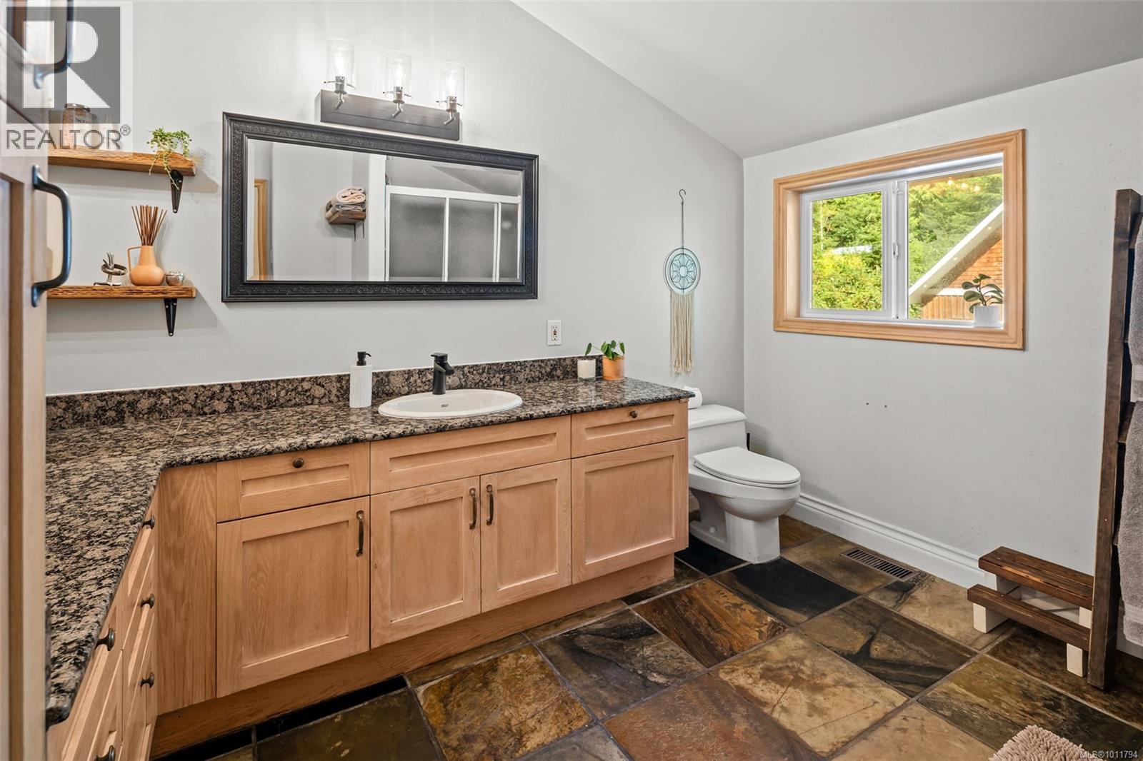 2845 Woodhaven Rd, Sooke