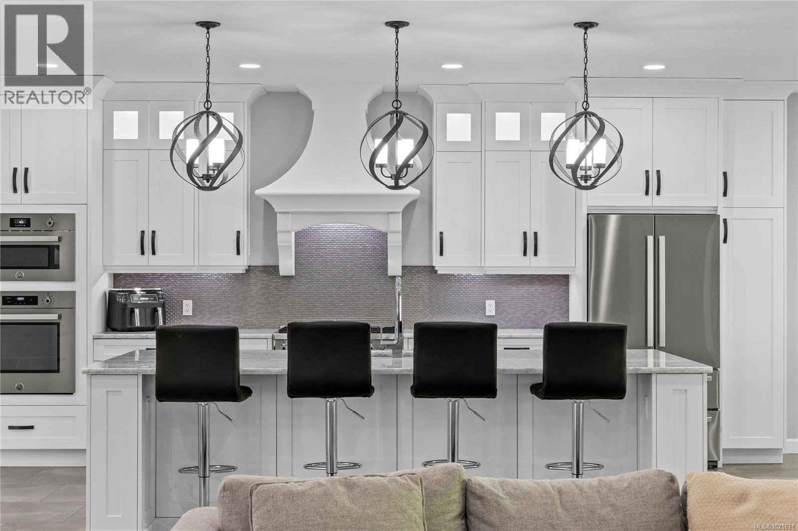 6127 Chase Dr, Port Alberni