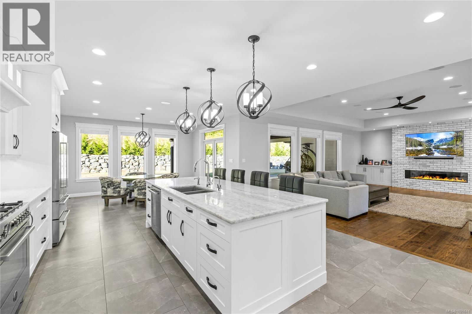 6127 Chase Dr, Port Alberni