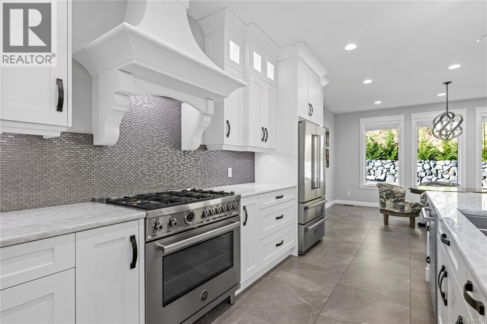 6127 Chase Dr, Port Alberni