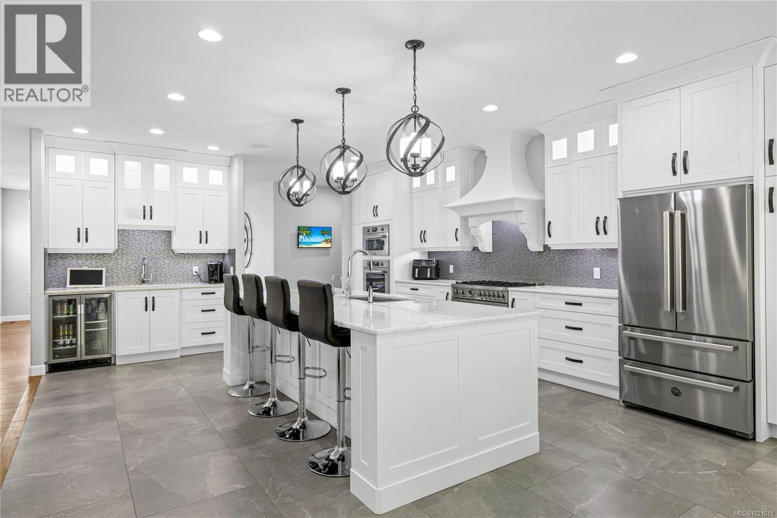 6127 Chase Dr, Port Alberni