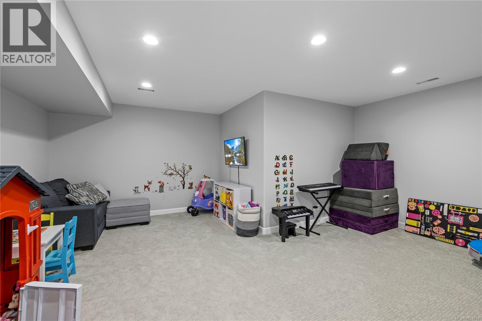 6127 Chase Dr, Port Alberni