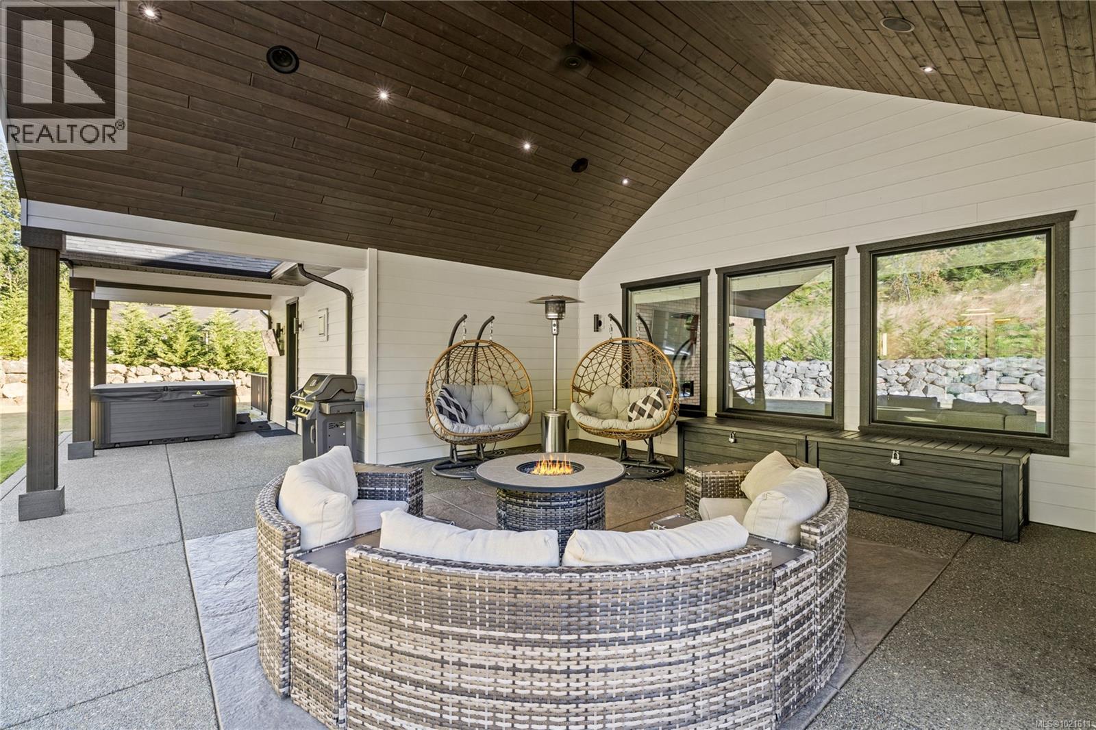 6127 Chase Dr, Port Alberni