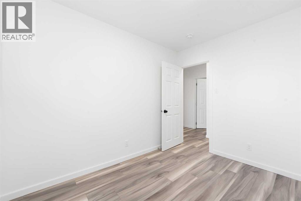 Single Family House Bungalow for Sale in  Henefer Road SW Haysboro Calgary 