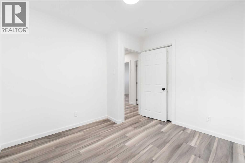 Single Family House Bungalow for Sale in  Henefer Road SW Haysboro Calgary 