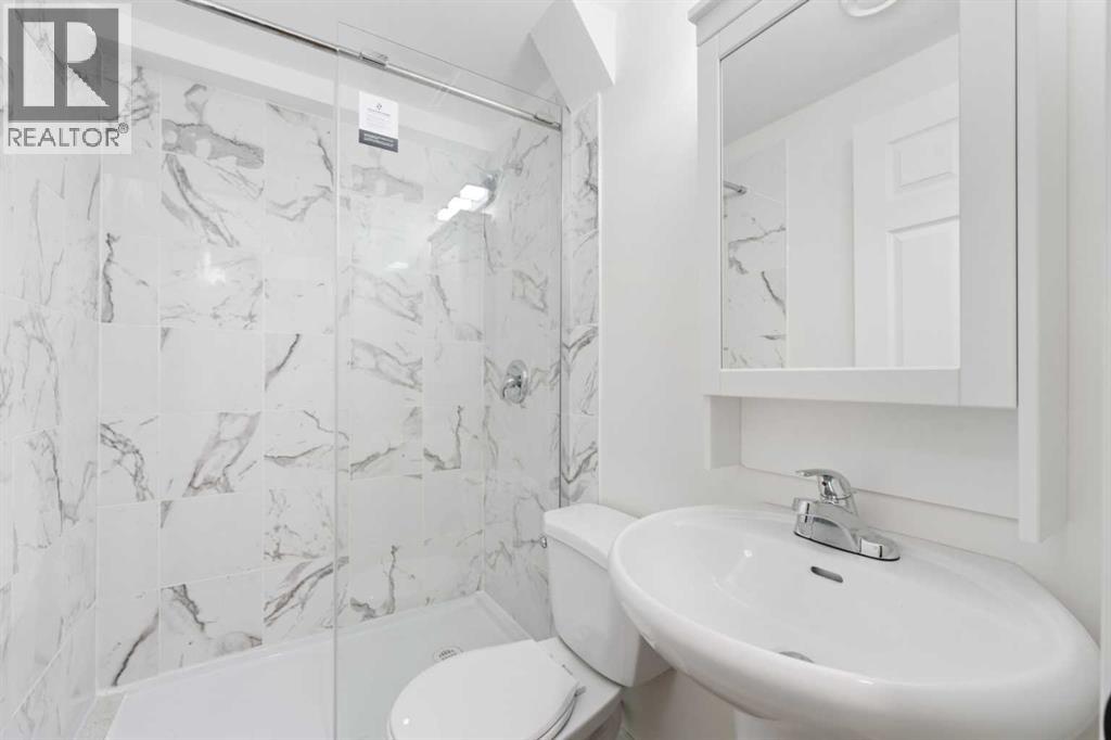 28 Henefer Road SW, Calgary, Alberta