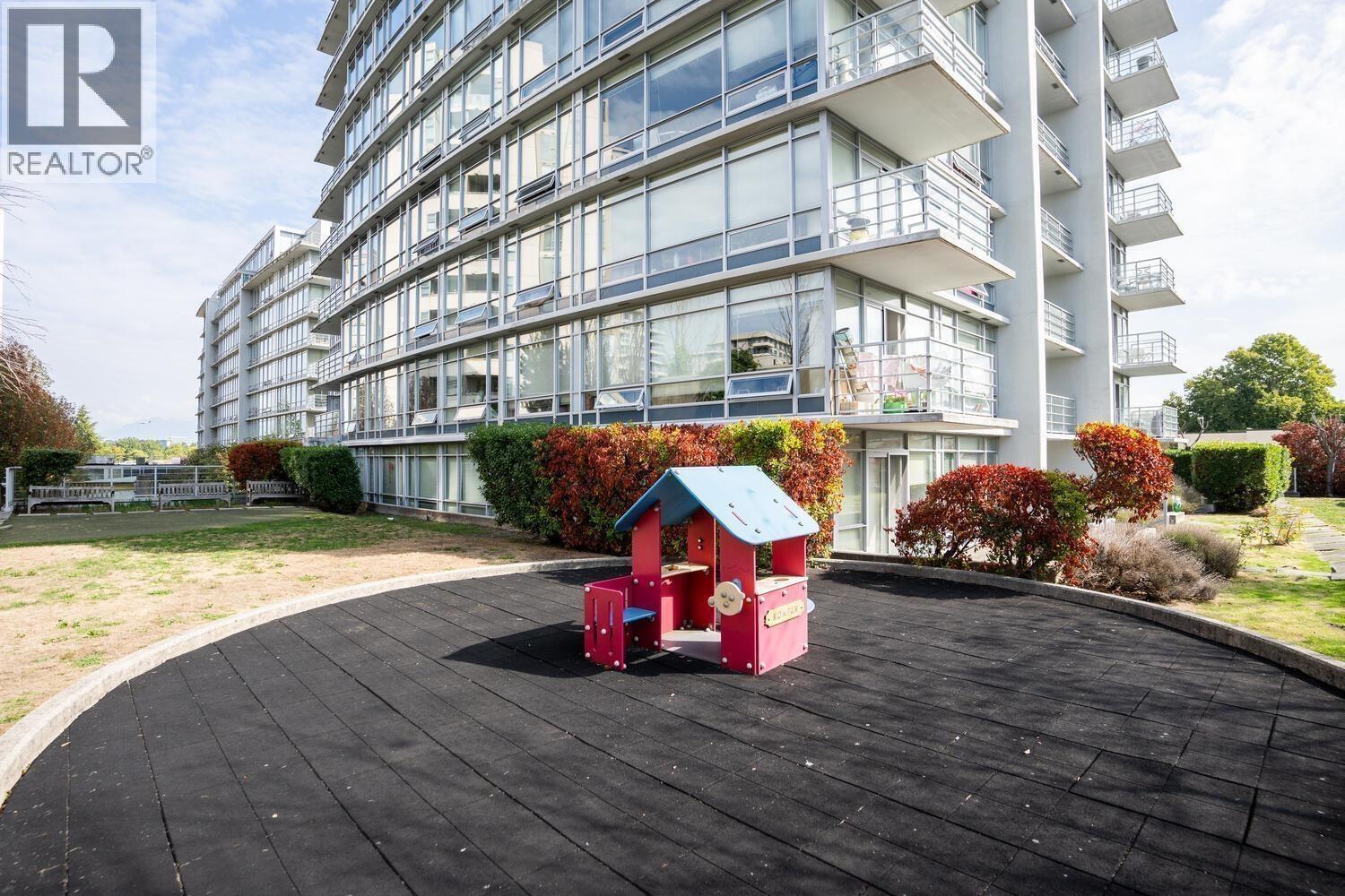 #1605-8288 LANSDOWNE Road, Richmond