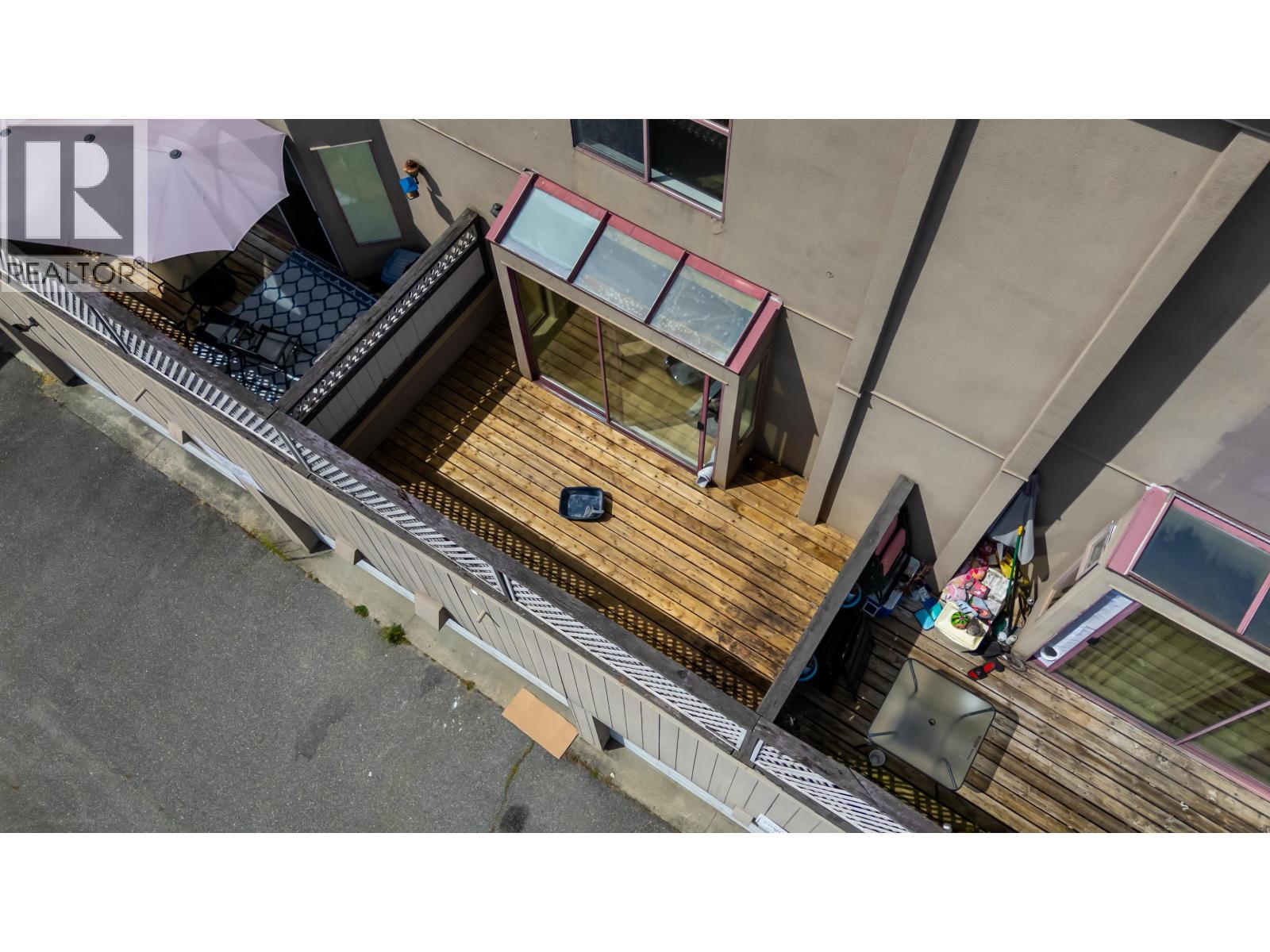 209 22356 MCINTOSH AVENUE, Maple Ridge