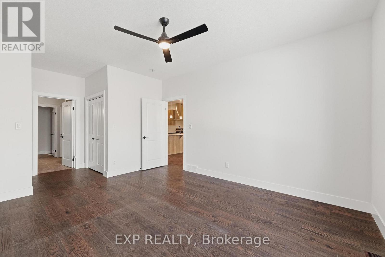 4 ELGIN STREET W - 17