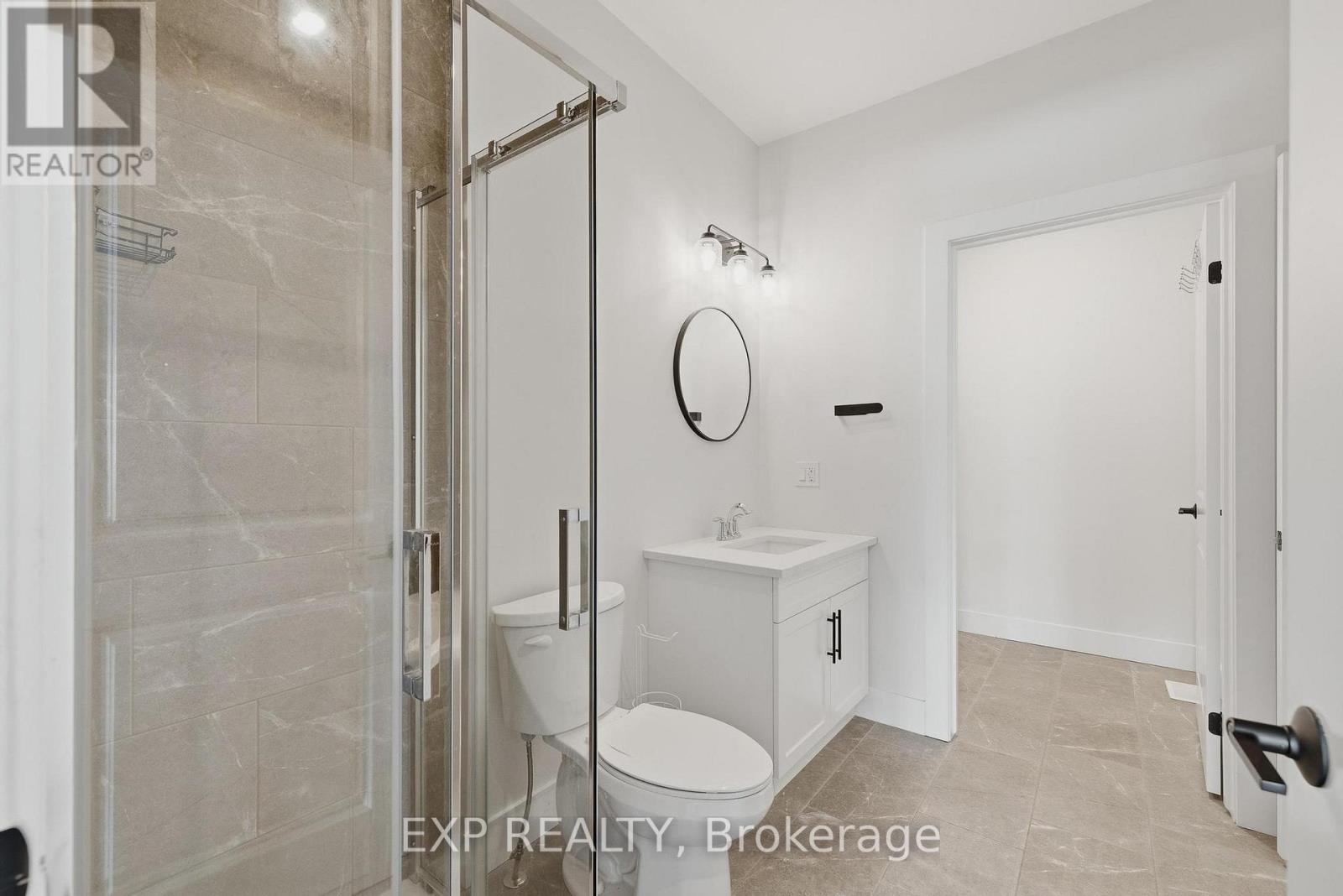 4 ELGIN STREET W - 18