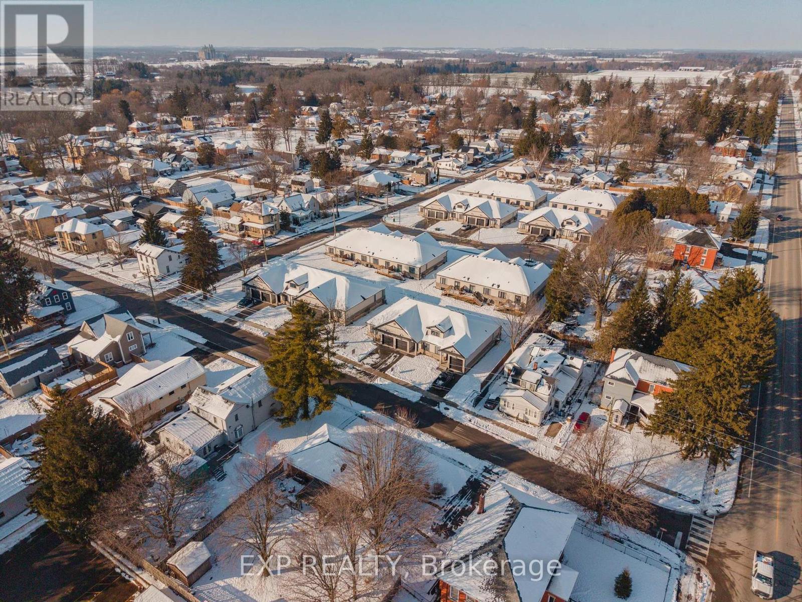 4 ELGIN STREET W - 30