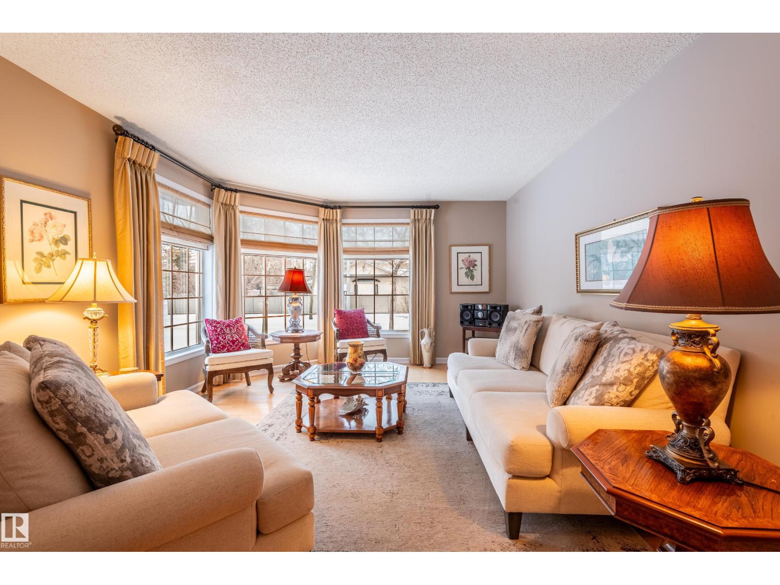 31 HARWOOD DR, St. Albert