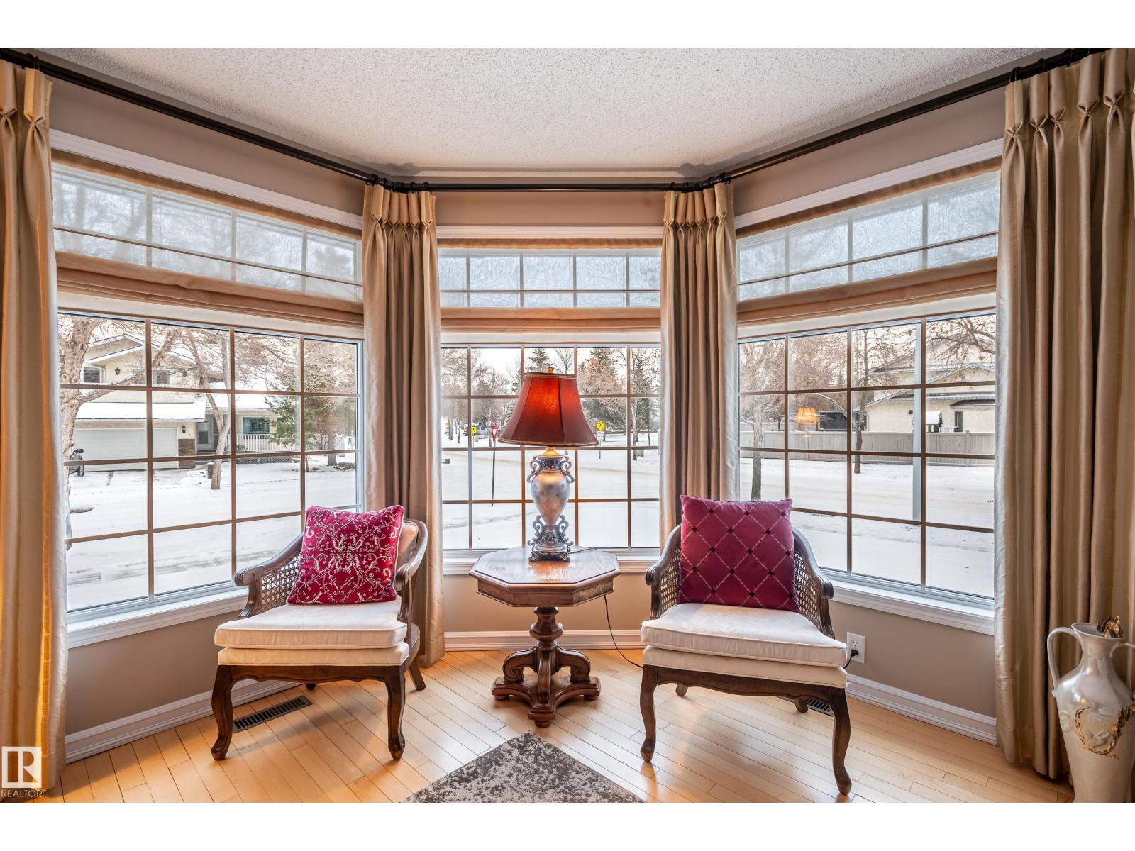 31 HARWOOD DR, St. Albert