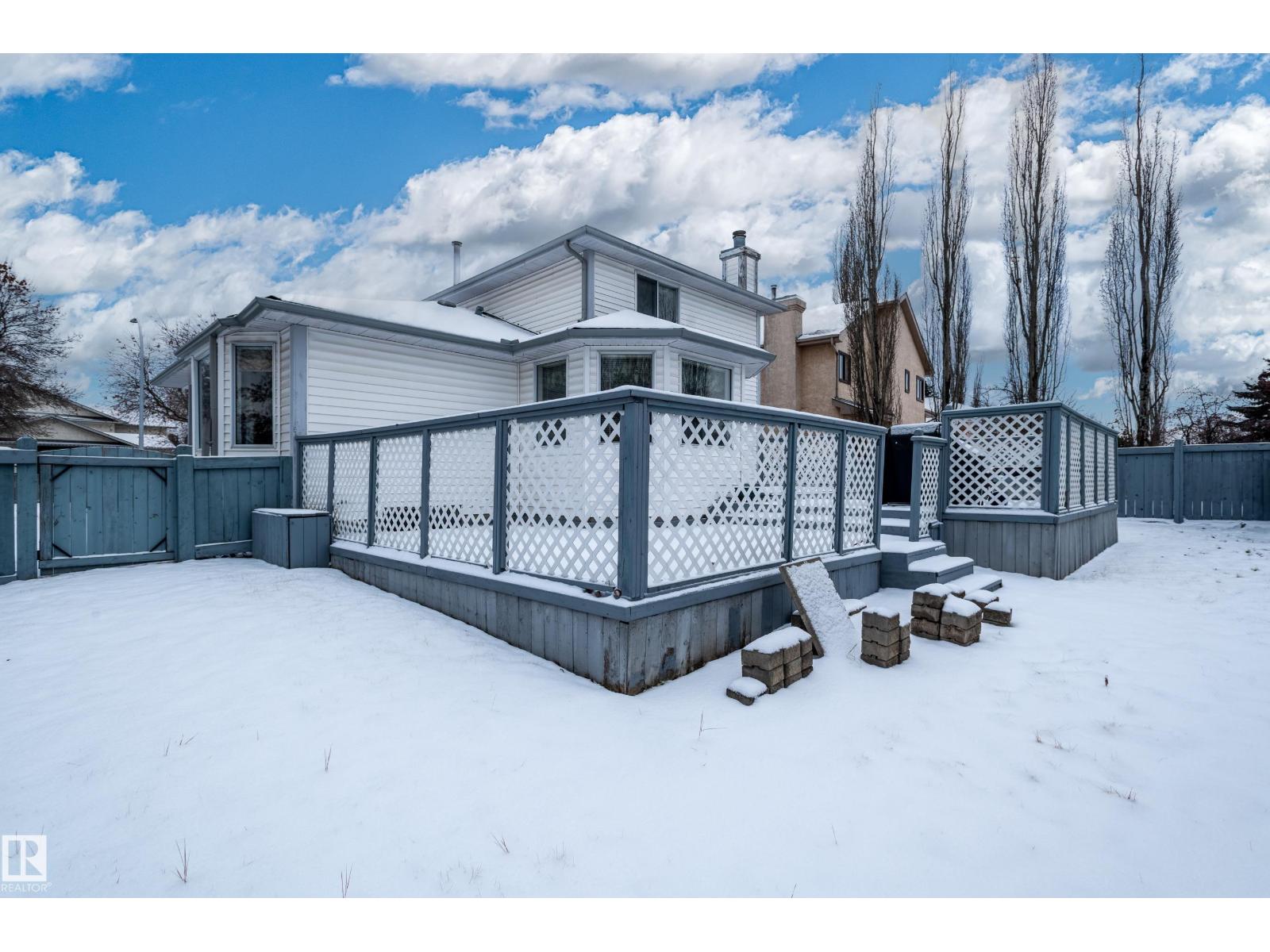 31 HARWOOD DR, St. Albert