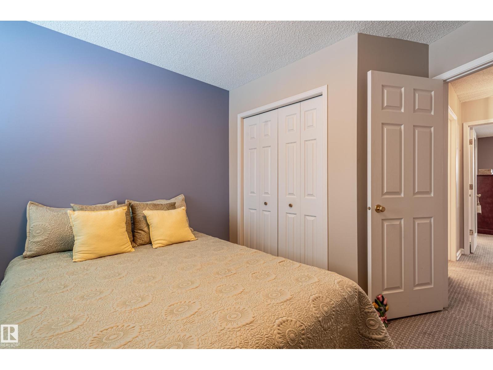 31 HARWOOD DR, St. Albert