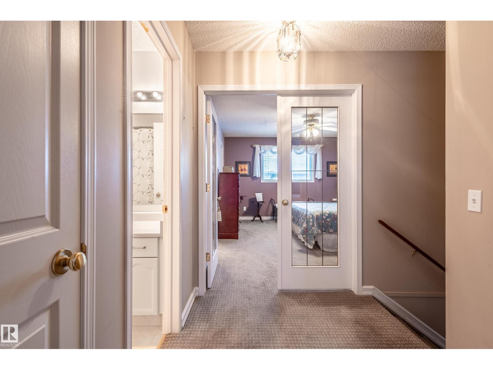 31 HARWOOD DR, St. Albert