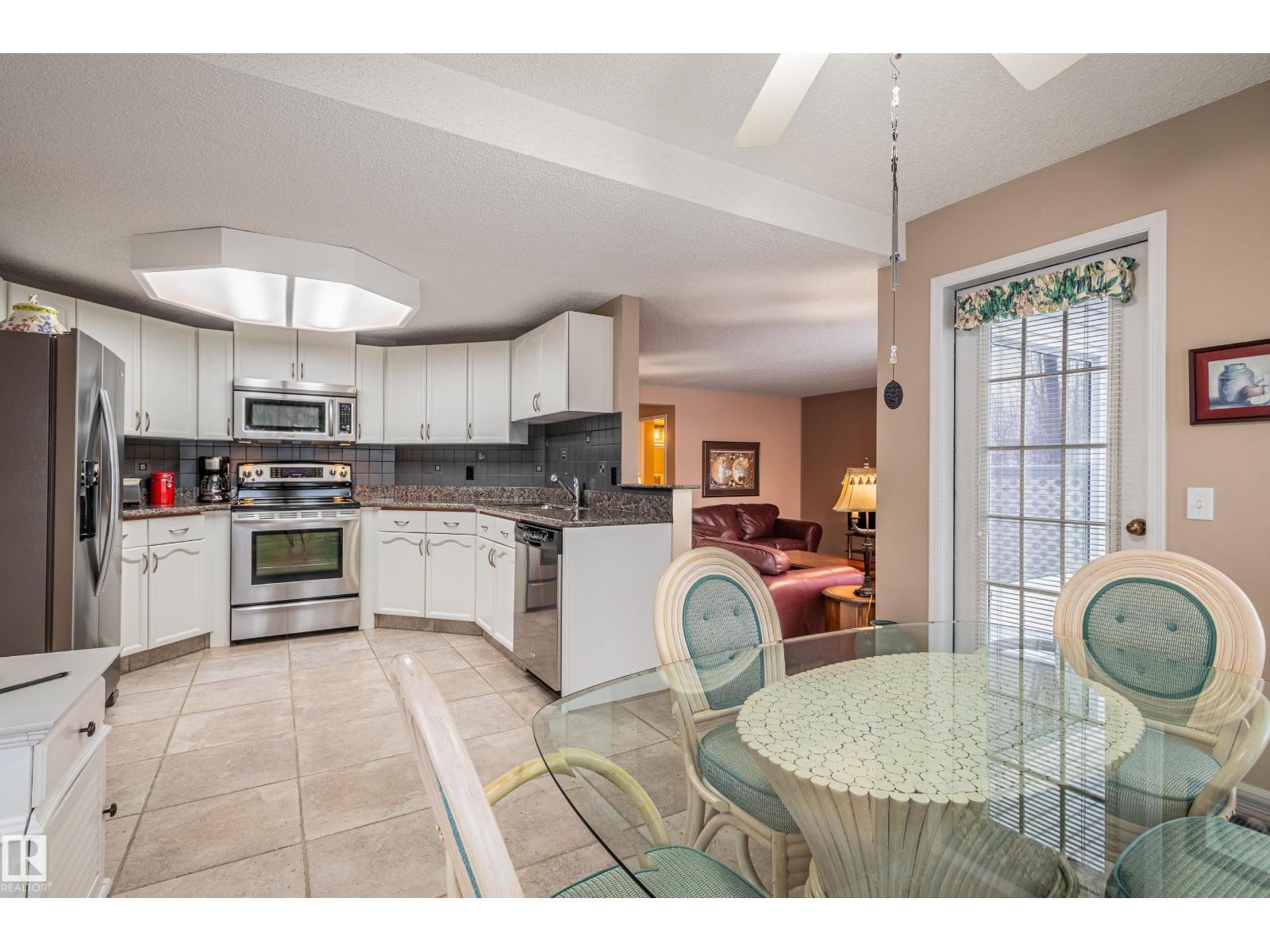 31 HARWOOD DR, St. Albert