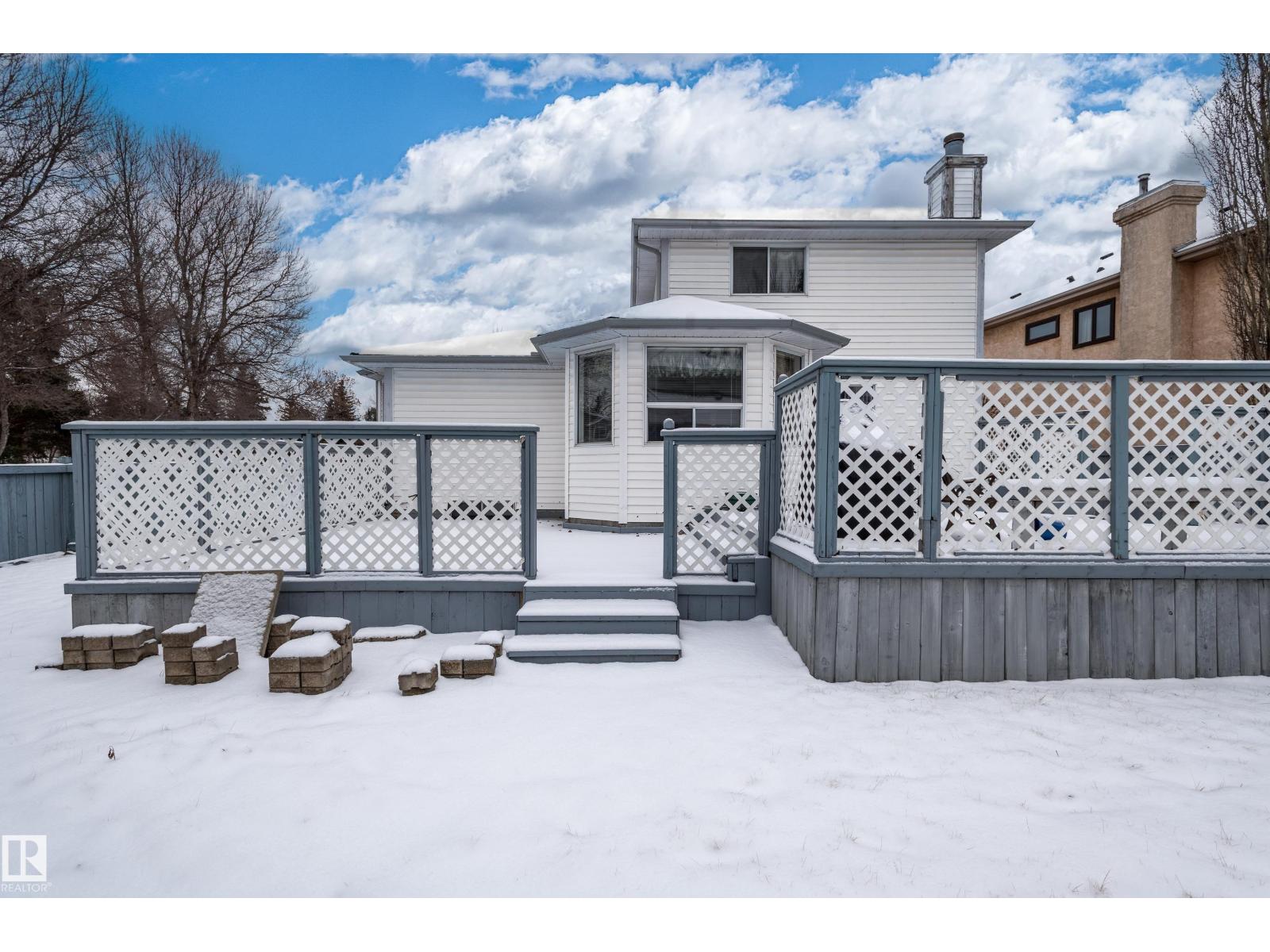 31 HARWOOD DR, St. Albert