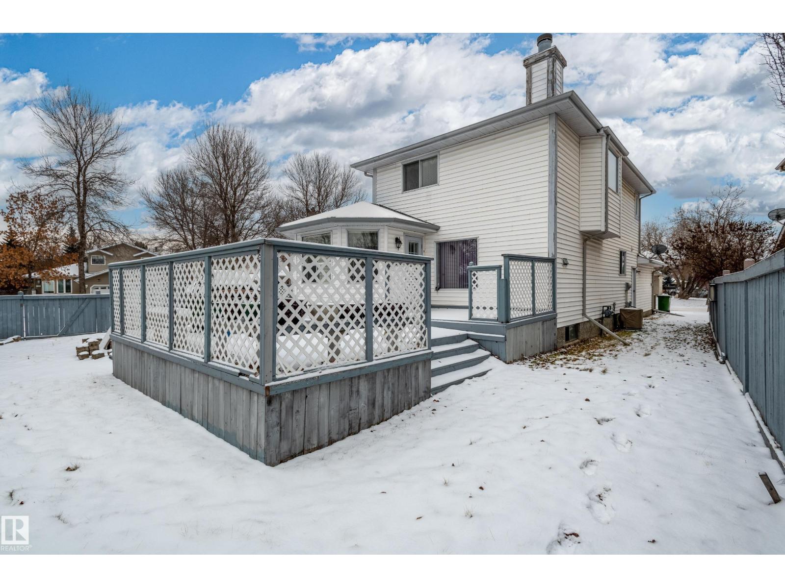 31 HARWOOD DR, St. Albert
