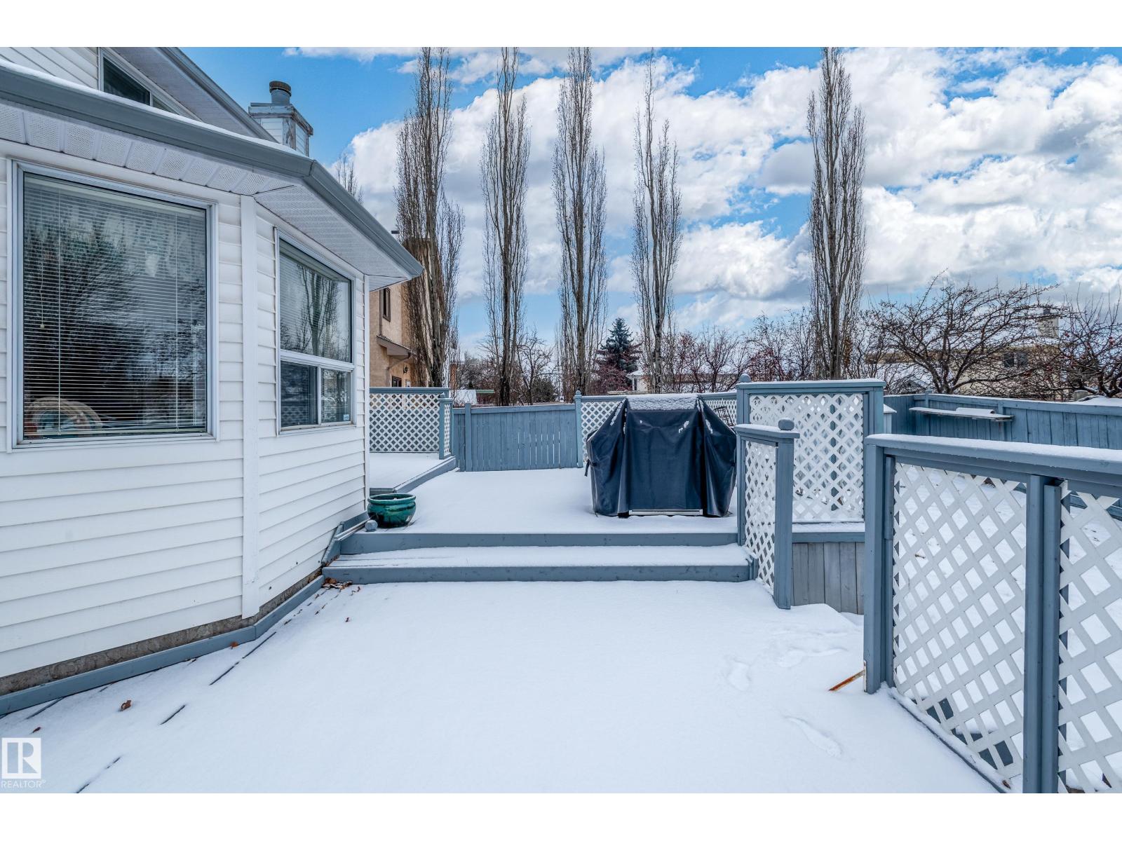 31 HARWOOD DR, St. Albert