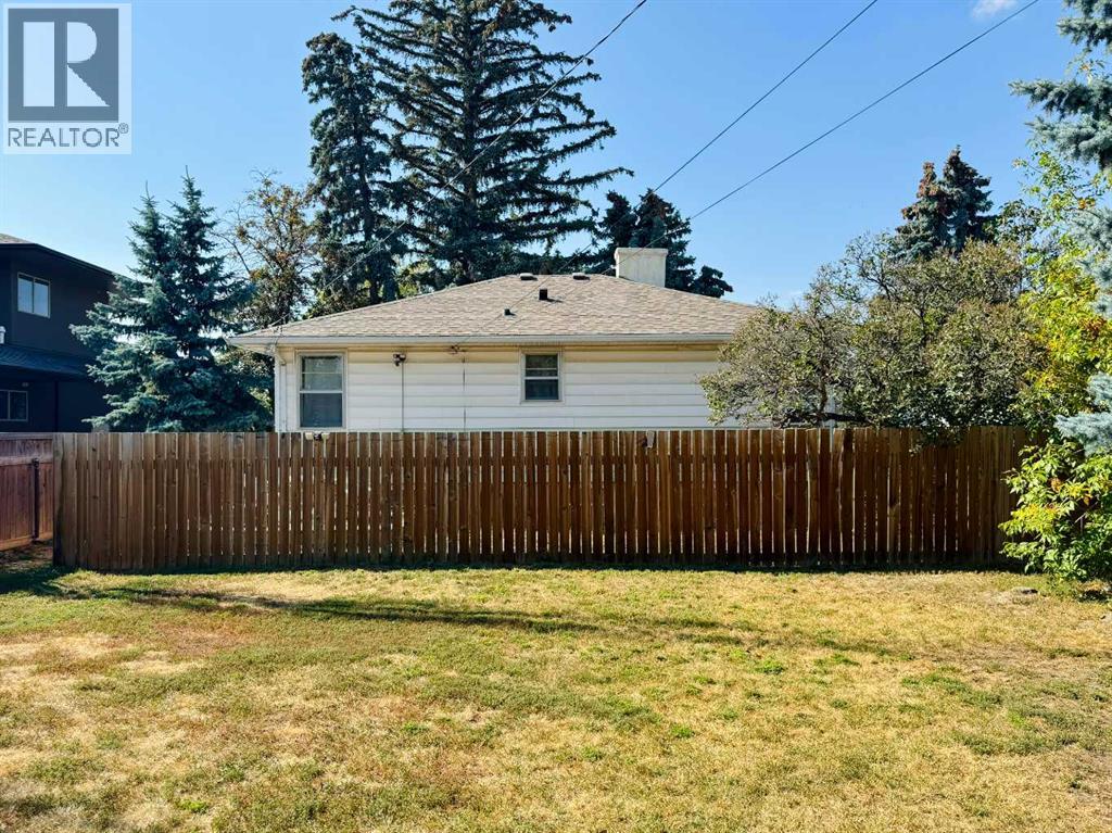 Single Family House Bungalow for Sale in   Street S Glendale Lethbridge 