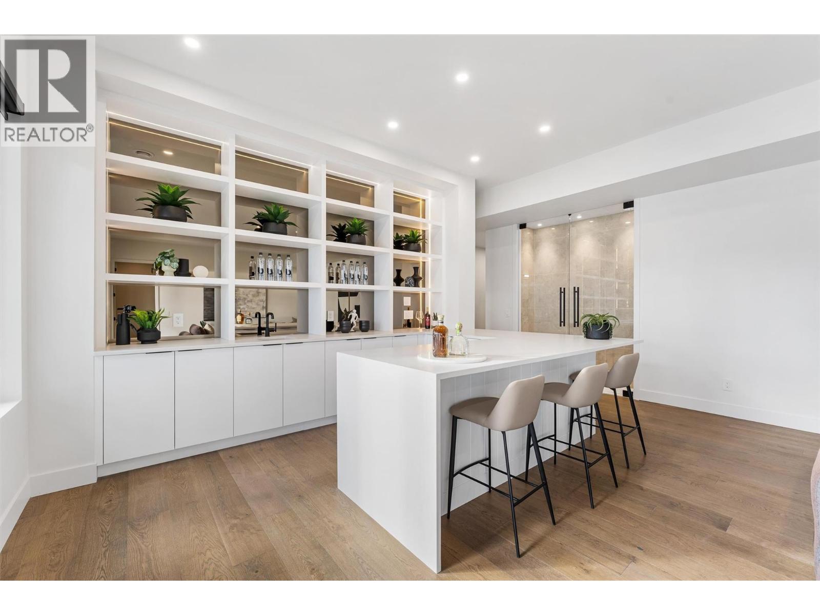  1363 Vineyard Drive, West Kelowna