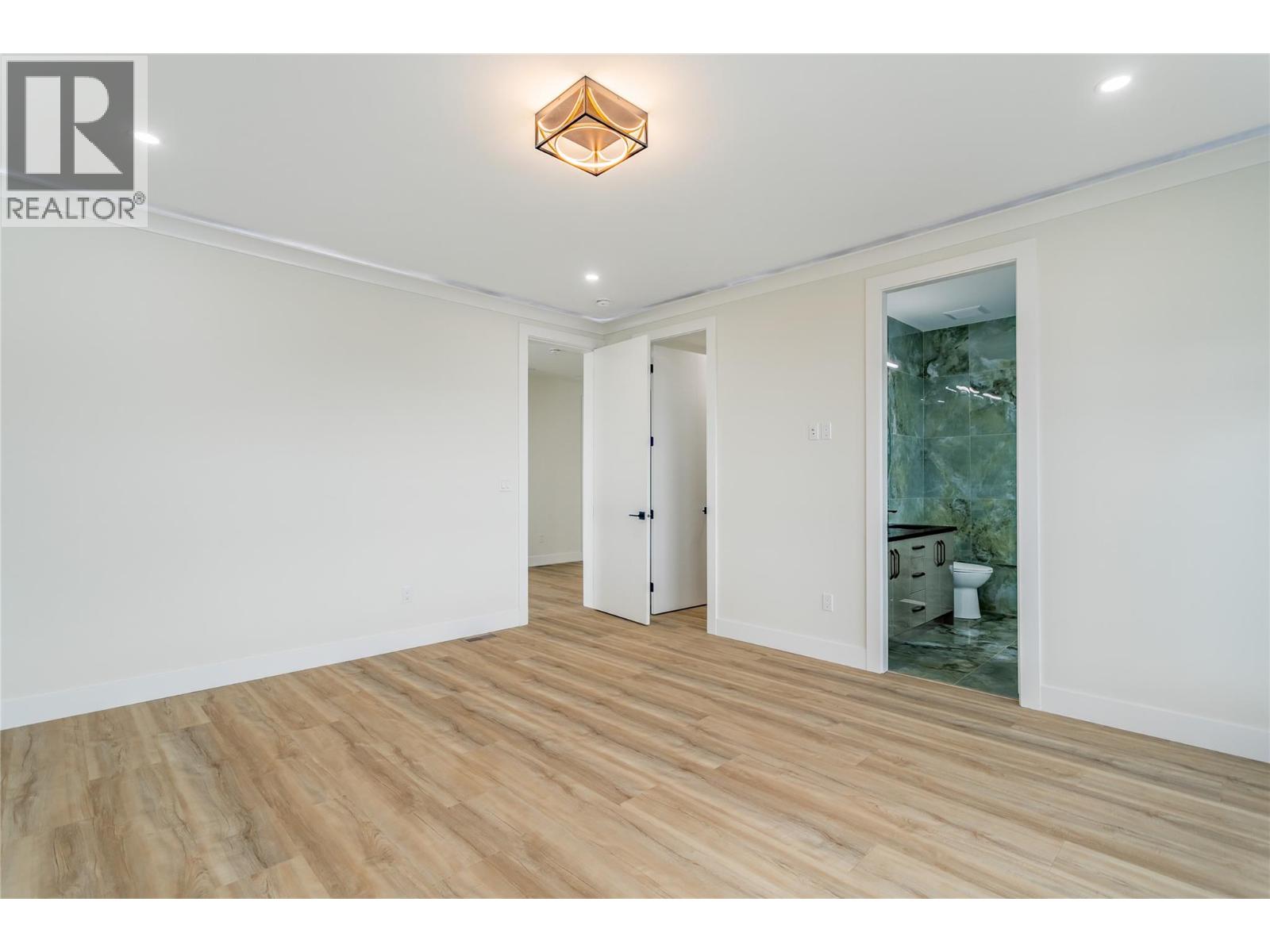  1136 Hume Avenue, Kelowna