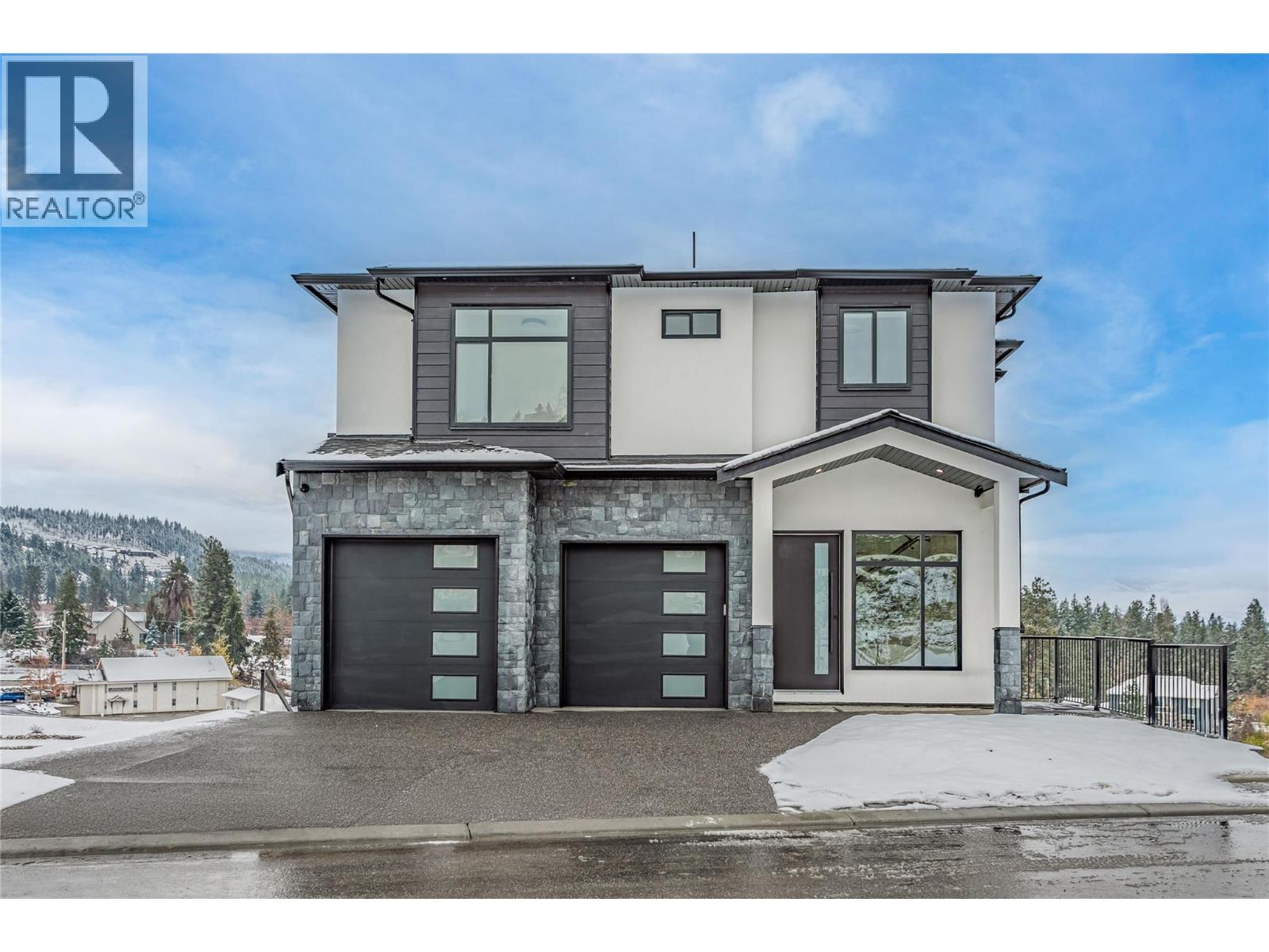  1136 Hume Avenue, Kelowna