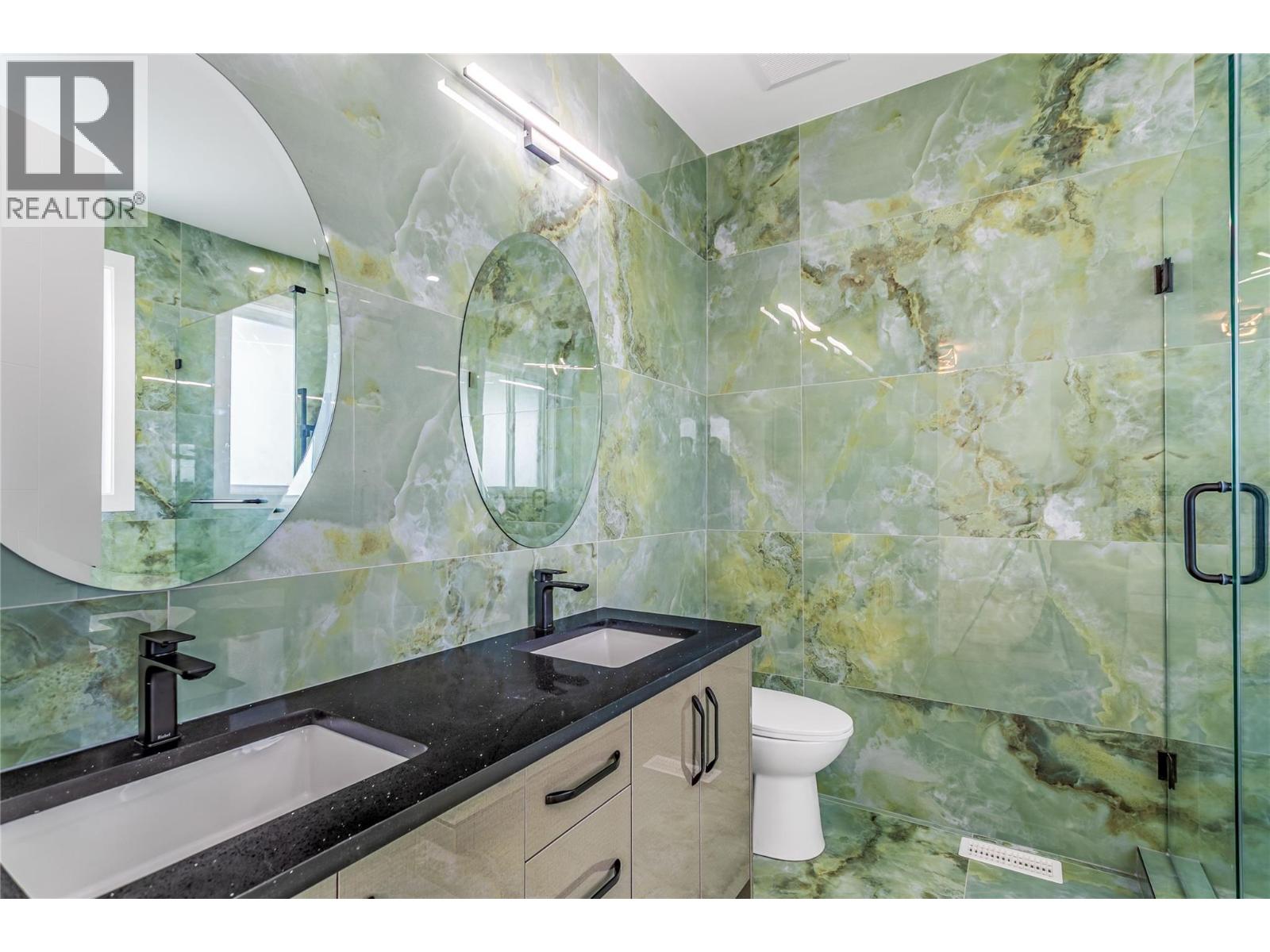  1136 Hume Avenue, Kelowna