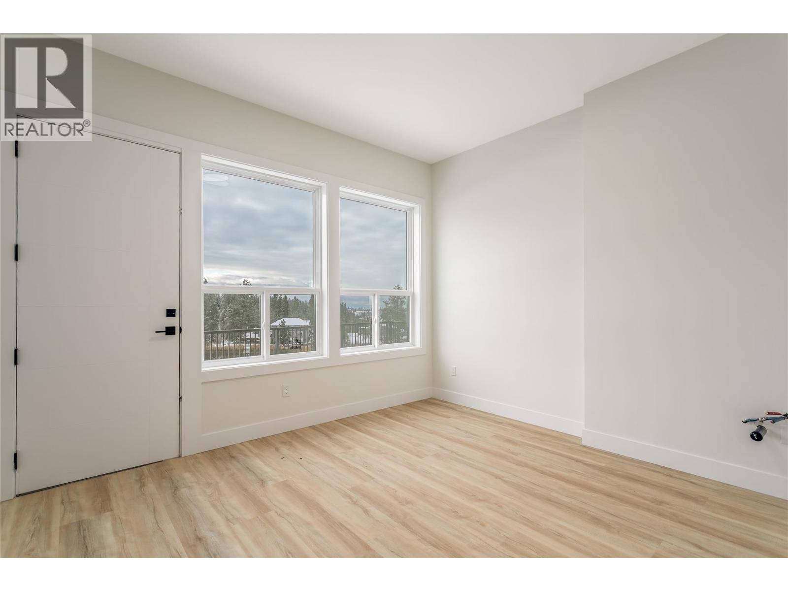  1136 Hume Avenue, Kelowna