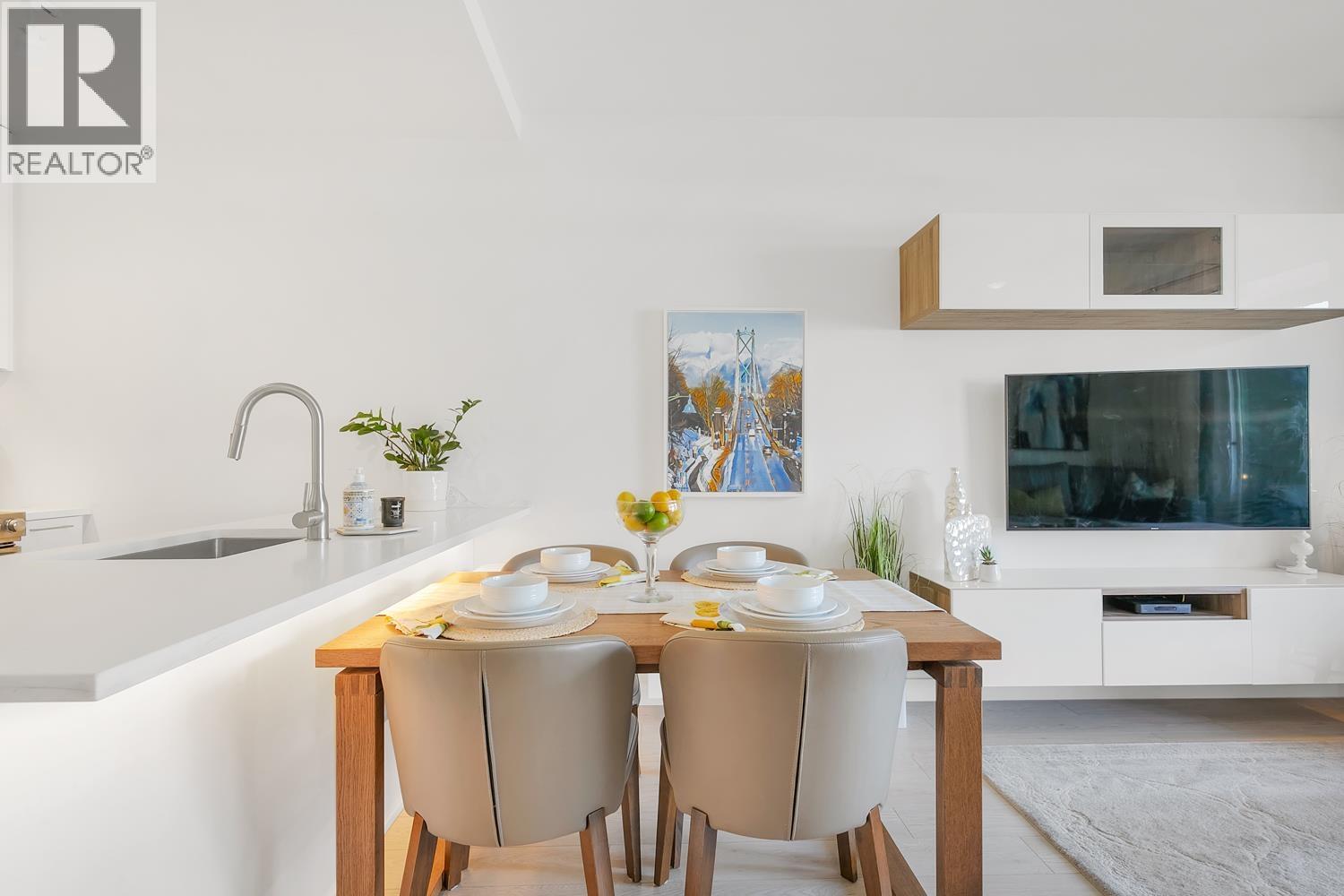 410 711 W 14TH STREET, North Vancouver