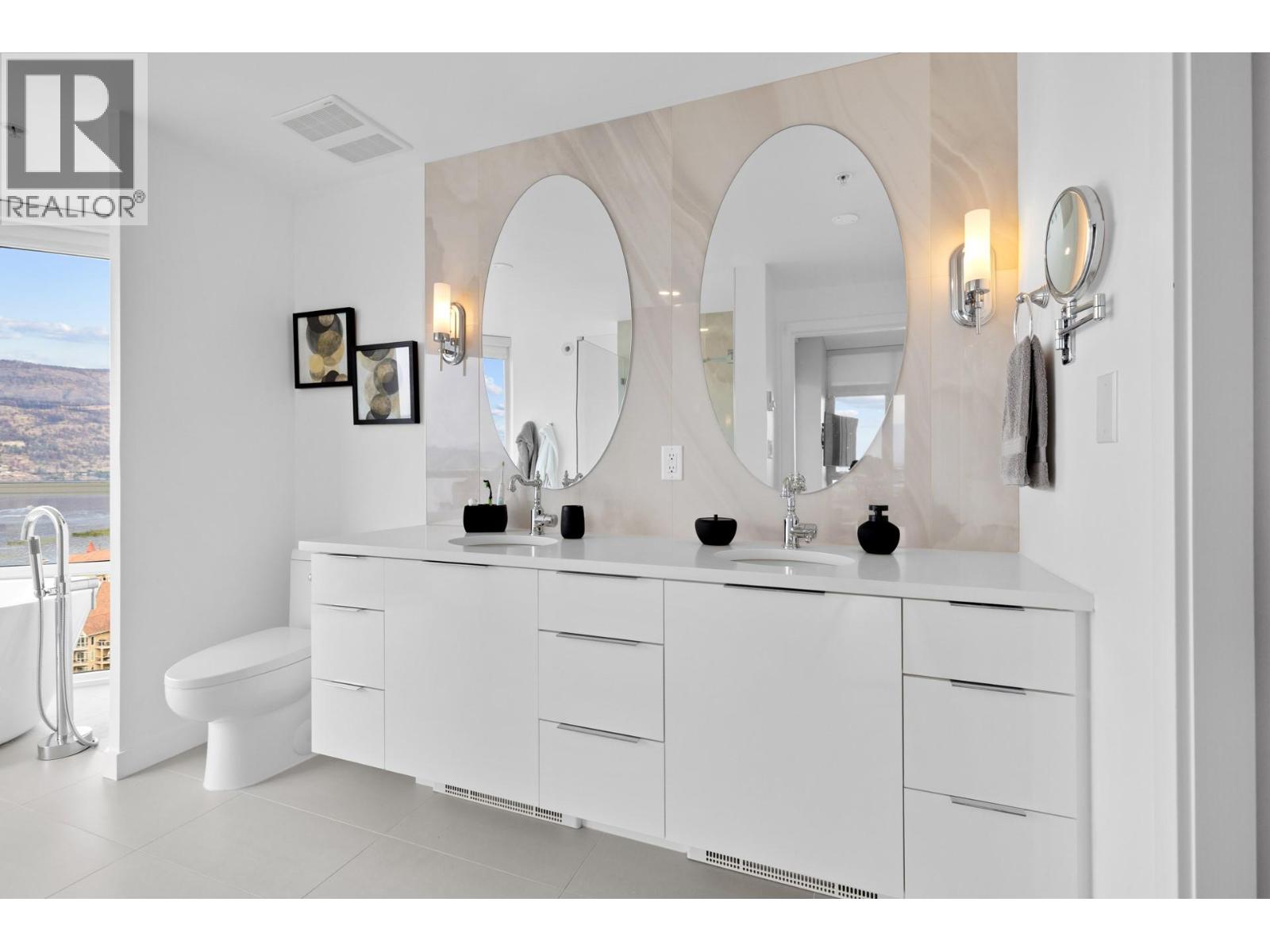 1701 1151 Sunset Drive, Kelowna