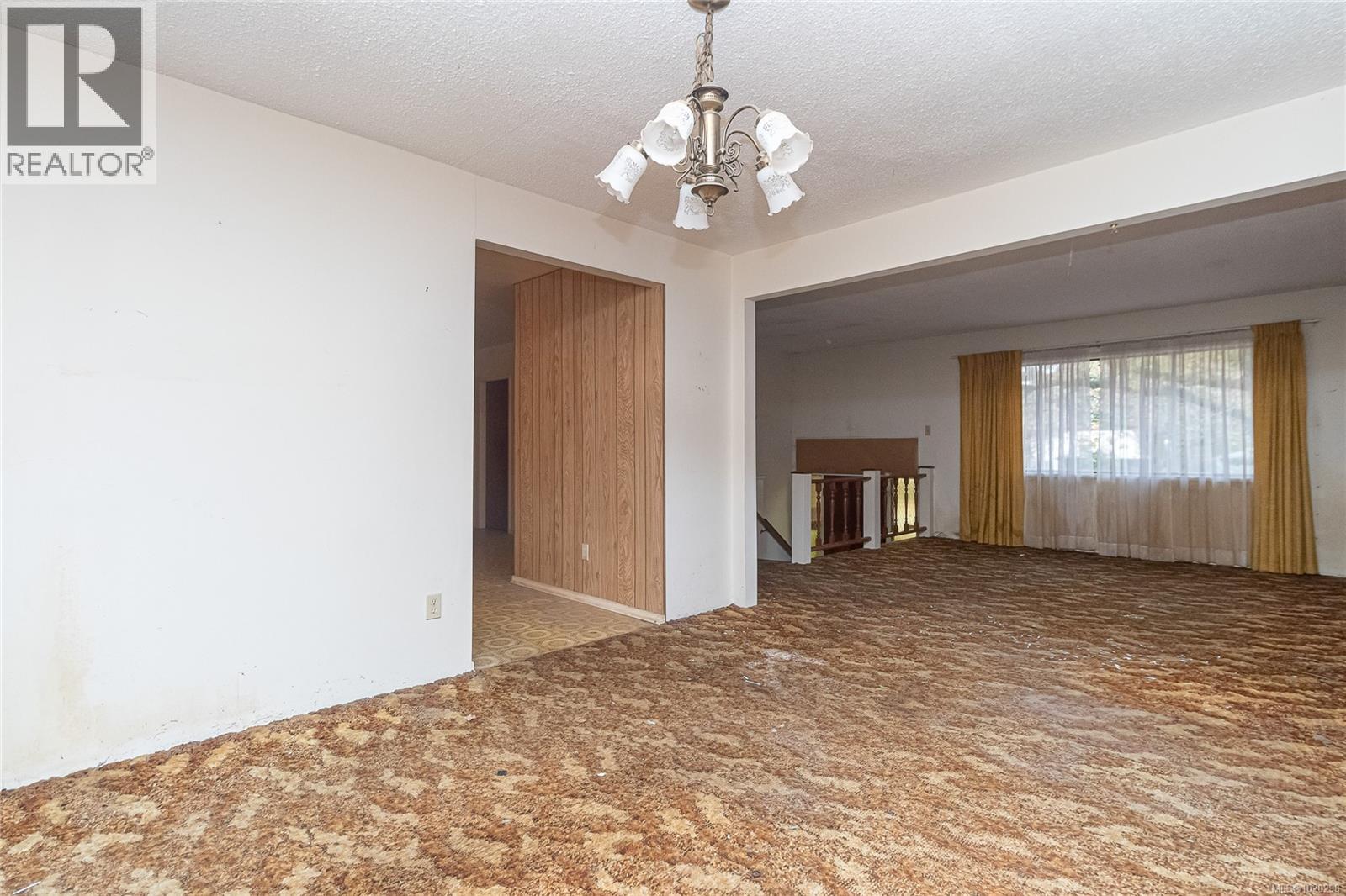 2834 Aldwynd Rd, Langford