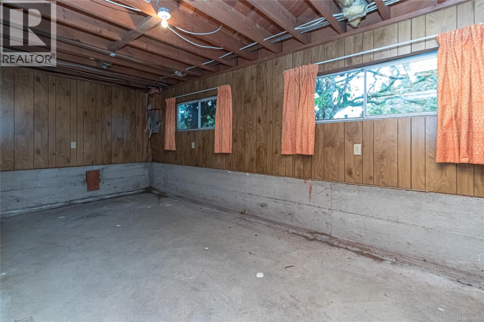 2834 Aldwynd Rd, Langford