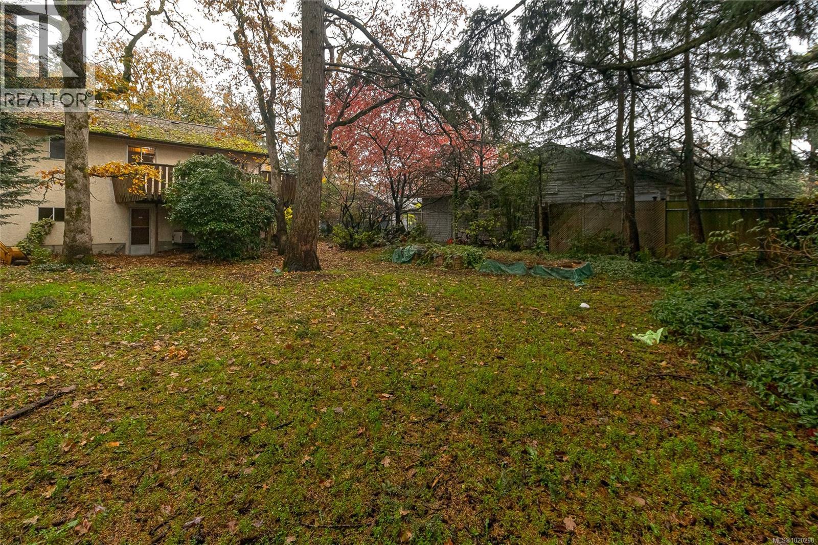 2834 Aldwynd Rd, Langford