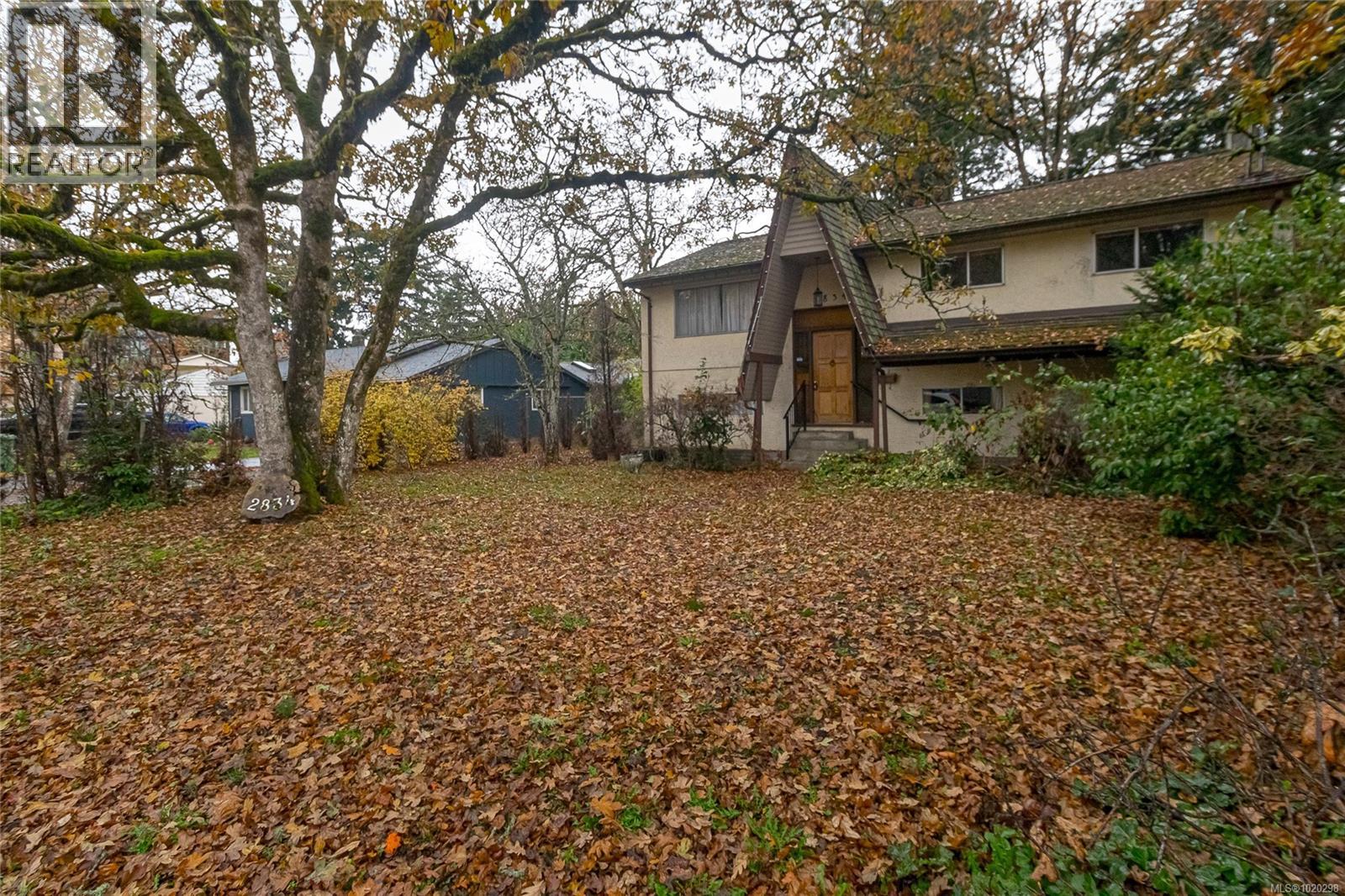 2834 Aldwynd Rd, Langford