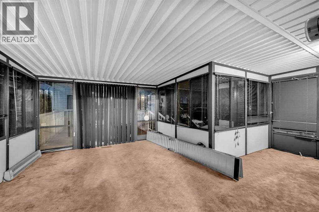 Single Family House Bi-level for Sale in  Berwick Close NW Beddington Heights Calgary 