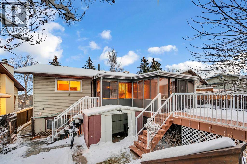 Single Family House Bi-level for Sale in  Berwick Close NW Beddington Heights Calgary 