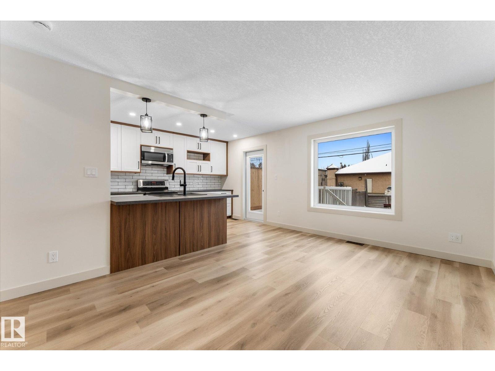 5104 47 ST, Stony Plain