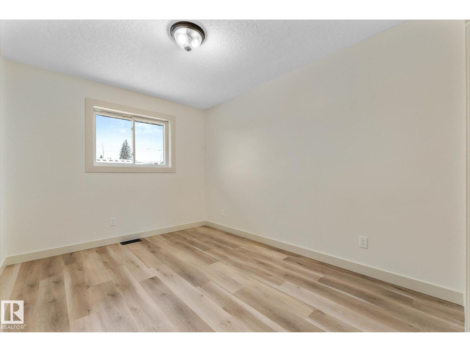 5104 47 ST, Stony Plain