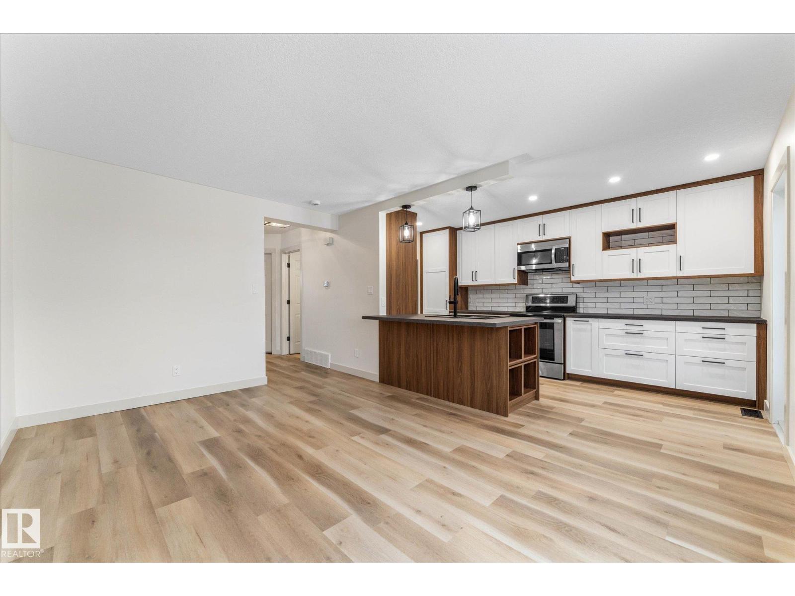 5104 47 ST, Stony Plain