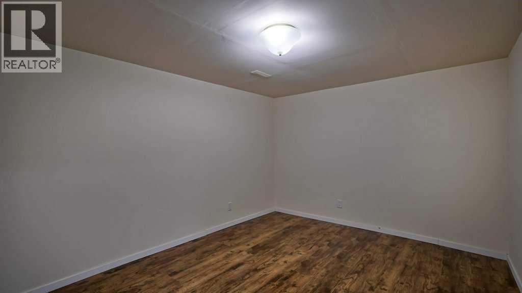 Single Family House for Sale in  Mt Aberdeen Manor SE McKenzie Lake Calgary 