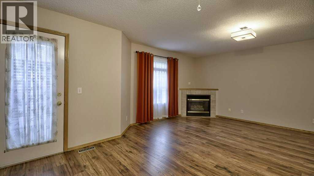 Single Family House for Sale in  Mt Aberdeen Manor SE McKenzie Lake Calgary 
