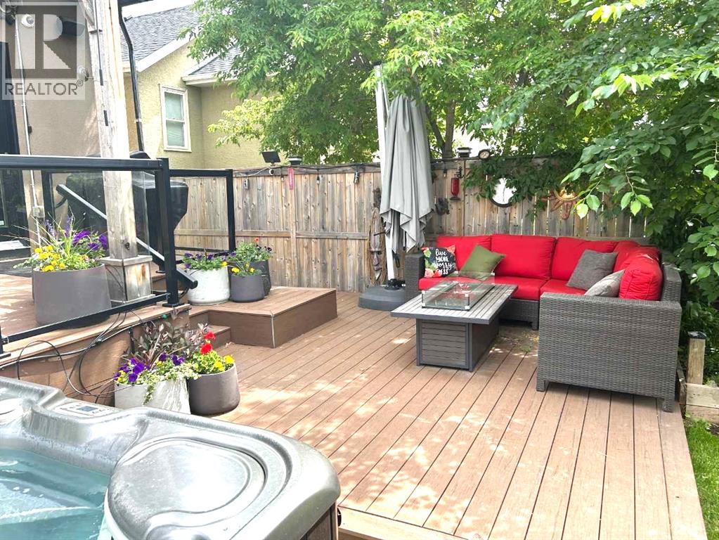 Single Family House for Sale in   Street NE Bridgeland/Riverside Calgary 